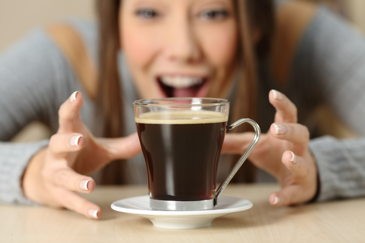 آیا خوردن قهوه اول صبح ناشتا ضرر دارد؟