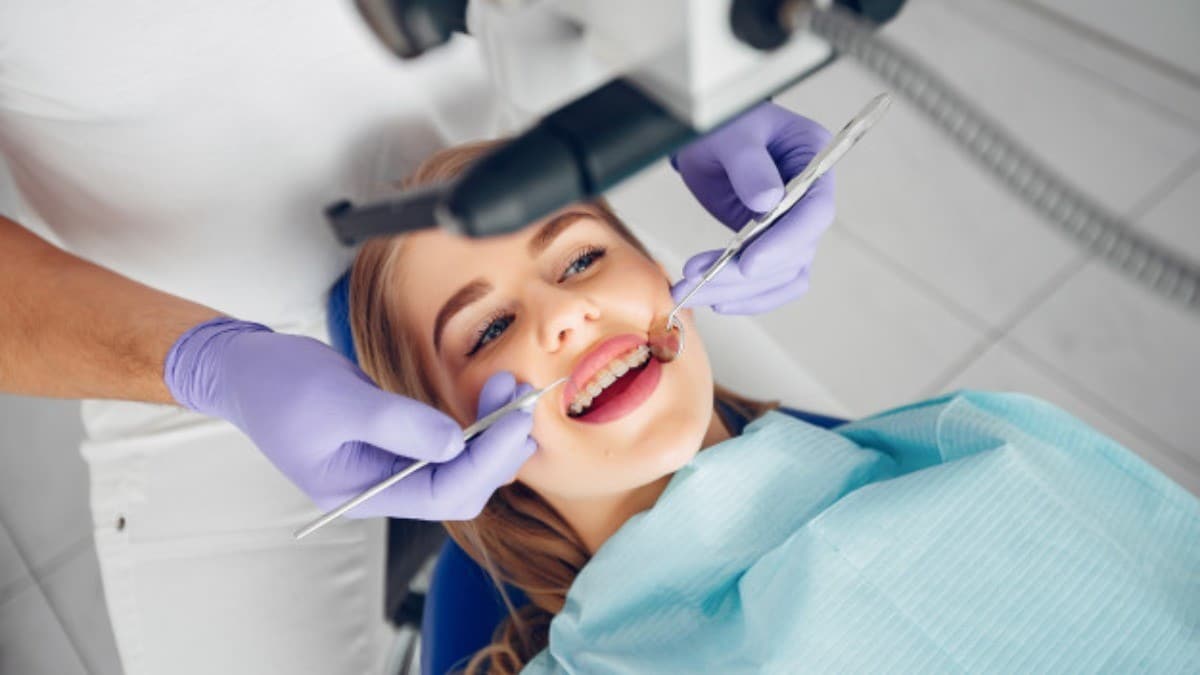 جراح دندانپزشک